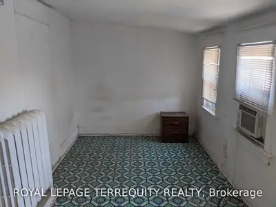 1597 Dufferin Street B3, Toronto W03, ON M6H 3L5