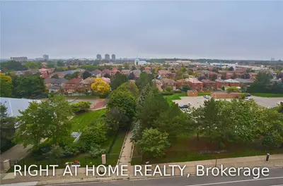 3880 Duke Of York Boulevard 813, Mississauga, ON L5B 4M7