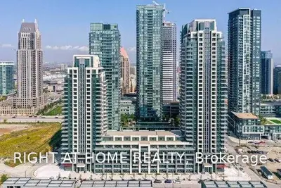 4085 Parkside Village Drive 306, Mississauga, ON L5B 0K8