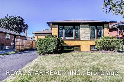38 Odessa Avenue, Toronto W08, ON M9C 4J8
