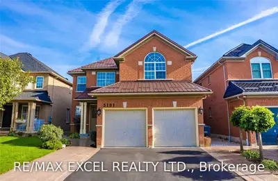 5101 Parkplace Circle, Mississauga, ON L5V 2M1