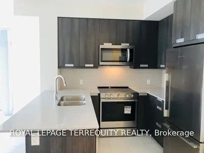 35 Watergarden Drive 819, Mississauga, ON L5R 1B2
