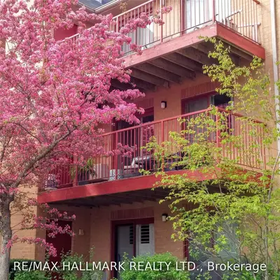 1510 Pilgrims Way 723, Oakville, ON L6M 3H1