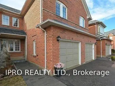 2665 Thomas Street #71, Mississauga, ON L5M 6G6