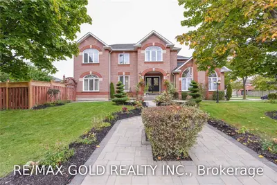 1453 Rimon Street, Mississauga, ON L5V 1T7