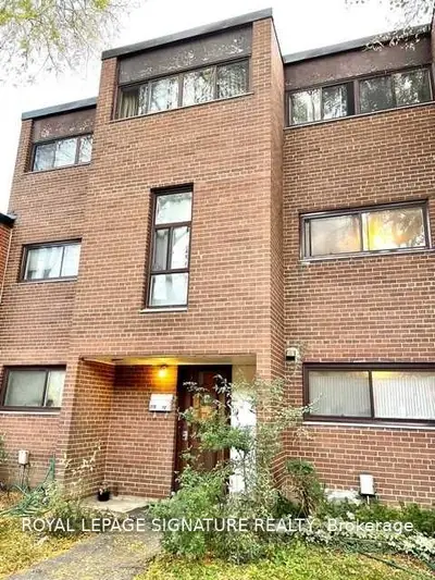 370 Driftwood Avenue 10, Toronto W05, ON M3N 2P5