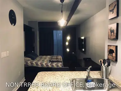 385 Prince Of Wales Drive, Mississauga, ON L5B 0C6