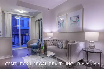 130 Long Branch Avenue 23, Toronto W06, ON M8W 0A9