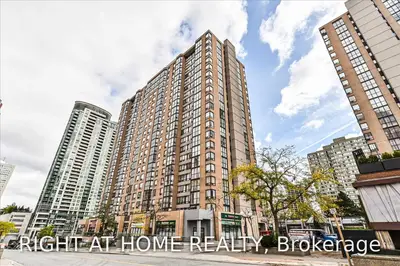 265 Enfield Place 902, Mississauga, ON L5B 3Y7