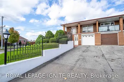 62 Lonborough Avenue, Toronto W04, ON M6M 1X5