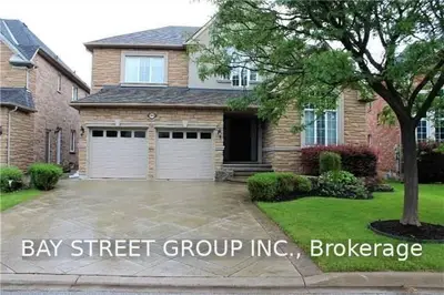 2363 Valley Forest Way, Oakville, ON L6H 6W8