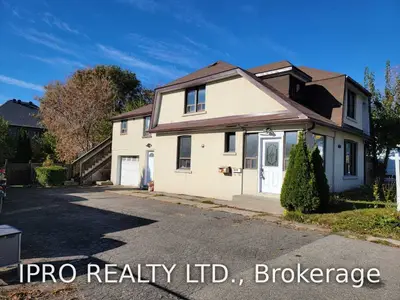 2514 Confederation Parkway, Mississauga, ON L5B 1S2