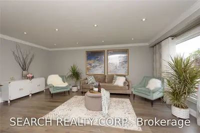 2359 Delkus Crescent, Mississauga, ON L5A 1K8