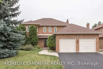 1764 Pilgrims Way, Oakville, ON L6M 1S5