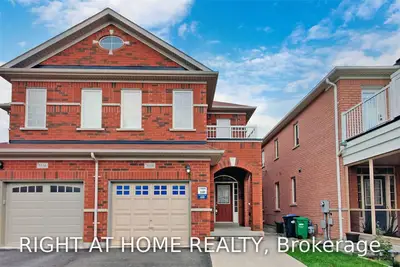 5318 Bellaggio Crescent, Mississauga, ON L5V 0C9