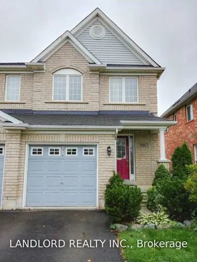 3916 Skyview Street, Mississauga, ON L5M 8A4