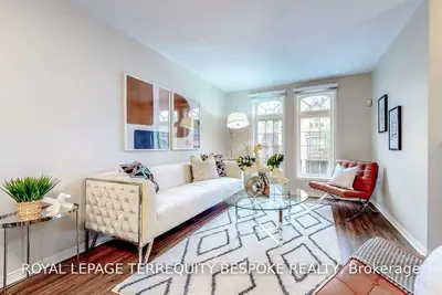 50 Strathaven Drive 70, Mississauga, ON L5R 4E7