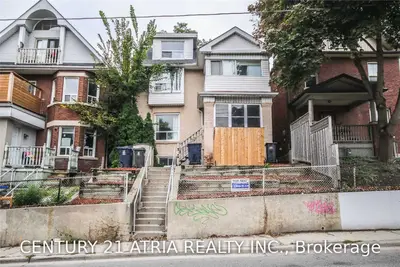 218 Keele Street Main Fl, Toronto W02, ON M6P 2K2