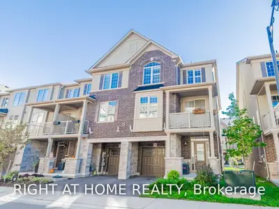 390 Hardwick Common Street, Oakville, ON L6H 7C2
