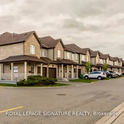 675 Huntington Ridge 67, Mississauga, ON L5R 4H8