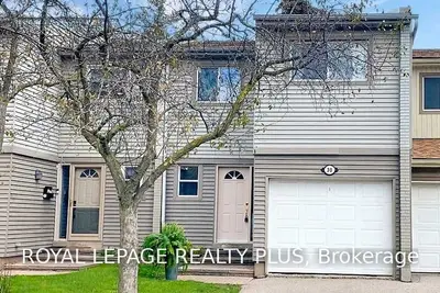 3500 Glen Erin Drive 30, Mississauga, ON L5L 1W6
