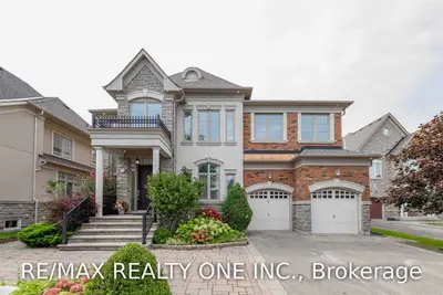 1853 Ivygate Court, Mississauga, ON L5L 0A8