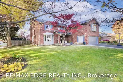 436 Bonny Meadow Road, Oakville, ON L6J 6J2