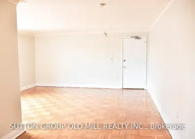 309 The Kingsway 208, Toronto W08, ON M9A 3V3