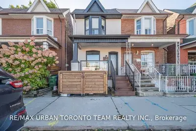 29 Paton Road, Toronto W02, ON M6H 1R7