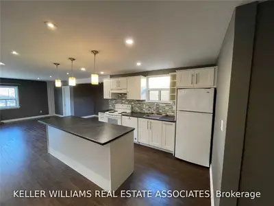 233 Lakeshore Road E 2, Mississauga, ON L5G 1G8