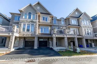 2435 Greenwich Drive 3, Oakville, ON L6M 0S4