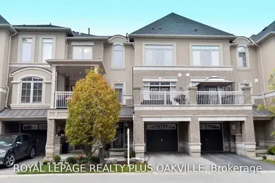 2435 Greenwich Drive 7, Oakville, ON L6M 0S4