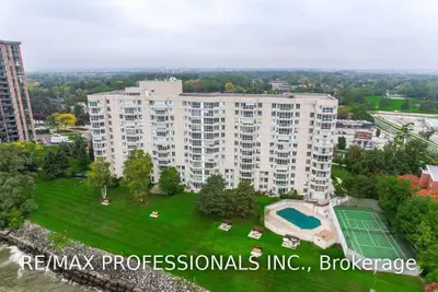 5280 Lakeshore Road 812, Burlington, ON L7L 5R1
