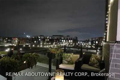 128 Grovewood Common 309, Oakville, ON L6H 0X3