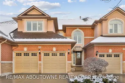 4182 Stonebridge Crescent, Burlington, ON L7M 4N2
