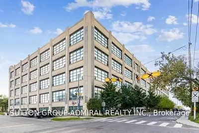 1001 Roselawn Avenue #315, Toronto W04, ON M6B 4M4