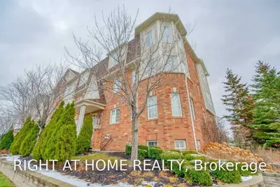 3019 Elmcreek Road 2, Mississauga, ON L5B 0B6