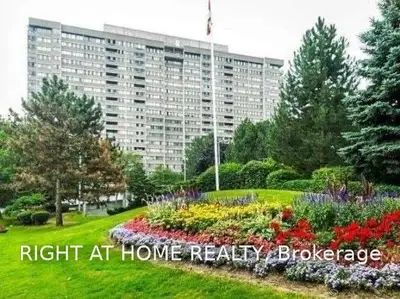 50 Elm Drive E 607, Mississauga, ON L5A 3X2