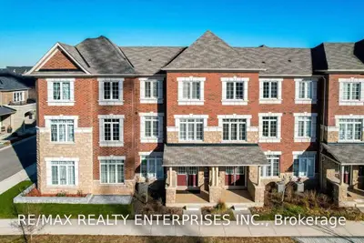 3016 Rivertrail Common, Oakville, ON L6M 0Z1