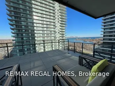 30 Shore Breeze Drive 915, Toronto W06, ON M8V 1A1