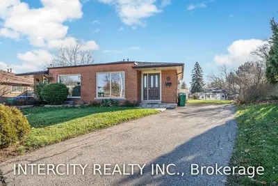 161 Bonham Boulevard, Mississauga, ON L5M 1C9