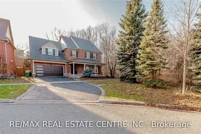 7142 Upton Crescent E Bsmt, Mississauga, ON L5N 7L6