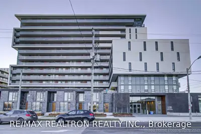 120 Varna Drive 1502, Toronto W04, ON M6A 1N3