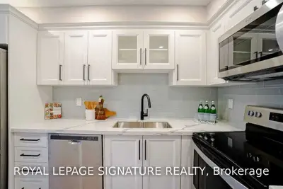 2380 Bromsgrove Road 25, Mississauga, On L5j 4e6