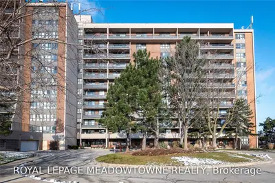 2929 Aquitaine Avenue 303, Mississauga, ON L5N 2C7