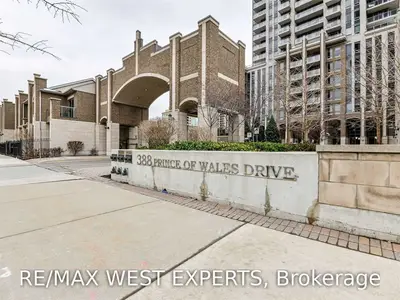 388 Prince Of Whales Drive 403, Mississauga, ON L5B 0A1