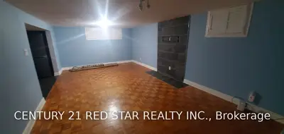 7433 Pickfair Drive, Mississauga, ON L4T 2N1