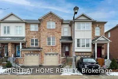 2451 COHO Way, Oakville, ON L6M 0G7