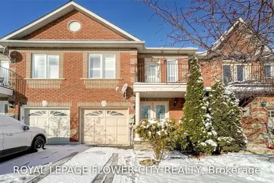 3916 Coachman Circle, Mississauga, ON L5M 6R3
