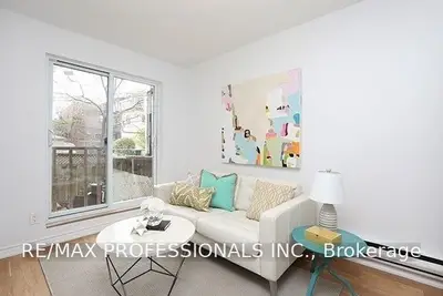 57 Roncesvalles Avenue 2, Toronto W01, ON M6R 2K5